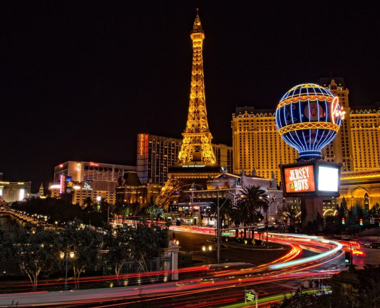 Score Big with Free Bets on Live Casino Games at Lotus365